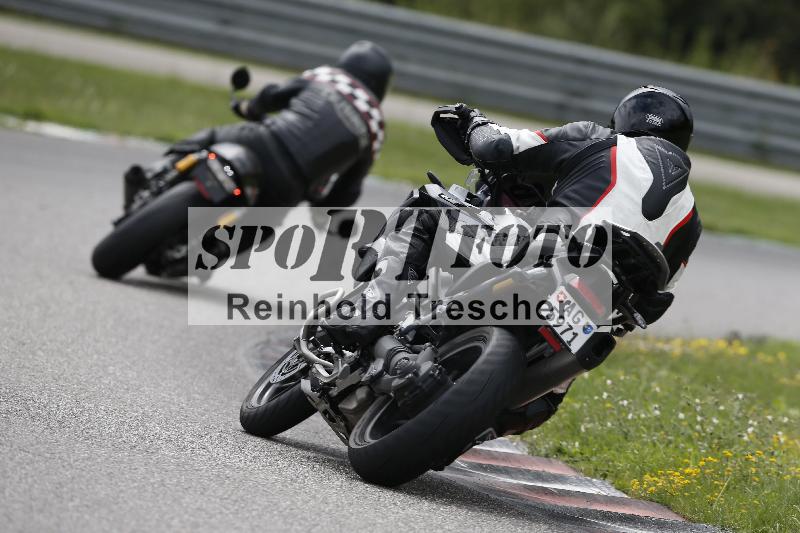 /37 28.07.2025 Dunlop Ride und Test Day ADR/Trackday Erfahren gelb Trackday schnell  rot/76